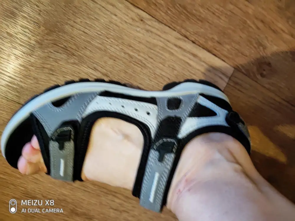 Очень качественные! Брала маме, сели идеально! Цена качества!!!