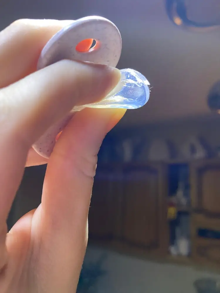 Ужасная, 7 дней использование , зубов у ребёнка нету даже, лопнул силеко у соски 