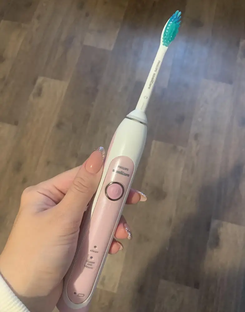 Насадки заказывала для зубной щетки Philips sonicare HX6760. Все отлично подошло.