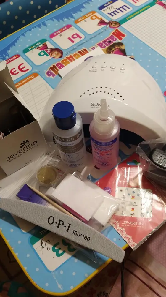 Набор пришёл своевременно, всё работает, но немного расстроила нижняя часть лампы, надеюсь в работе не отразится.