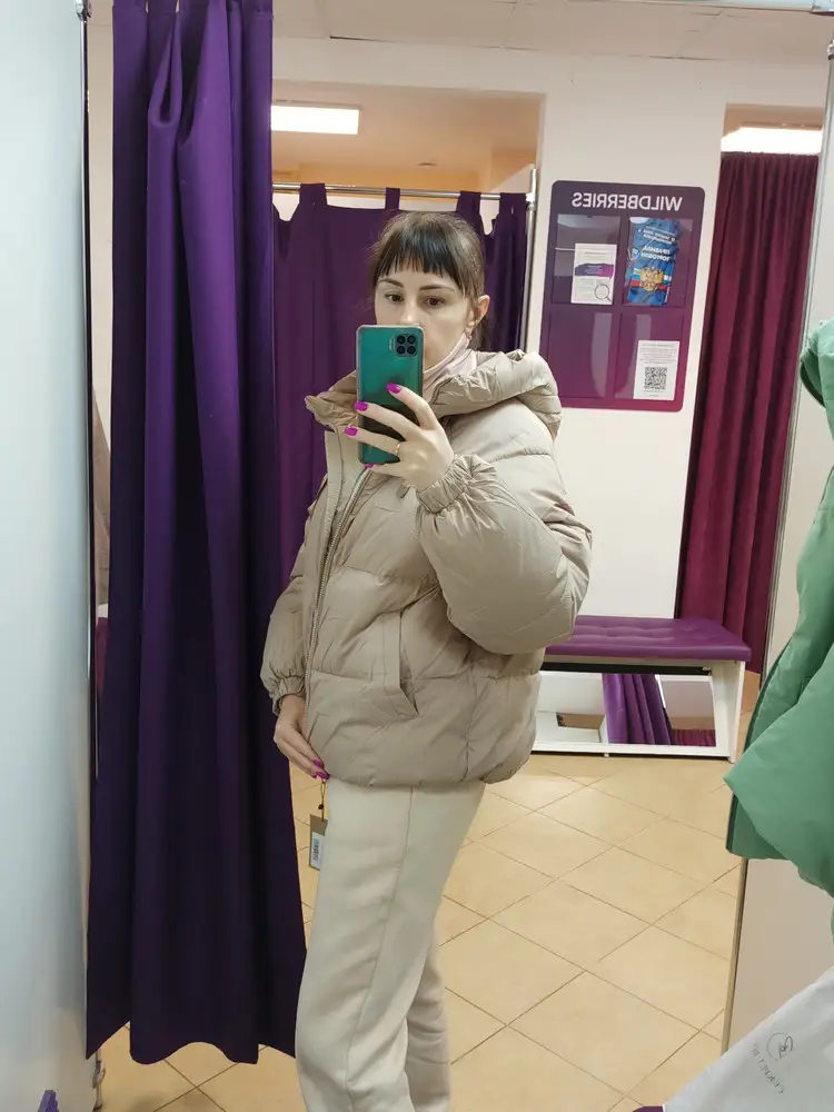 Куртка хорошего качества, но оч объемная в руках и груди. Ещё нет внутренних затяжек по низу. Отказ в пользу другой модели