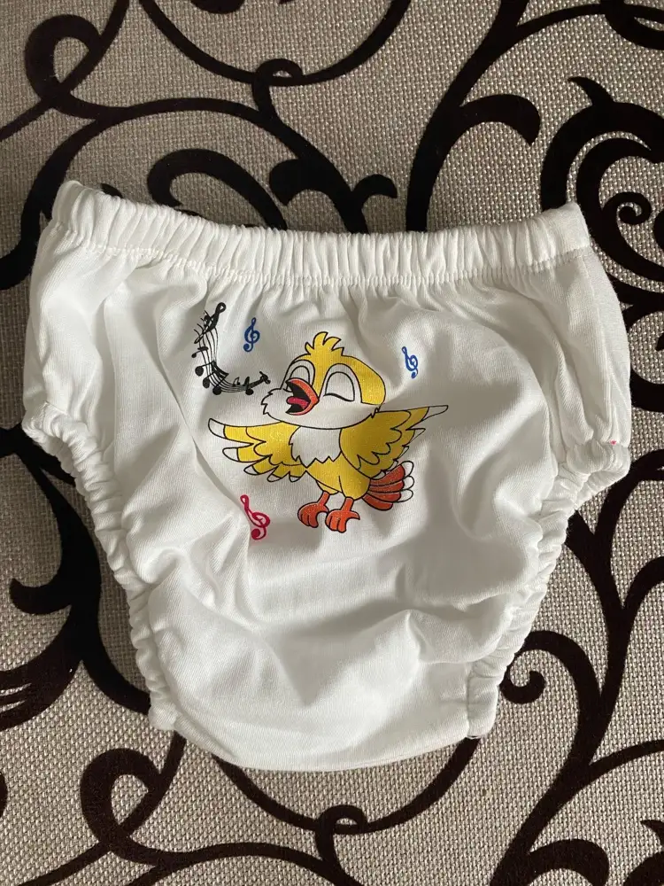 Пришли трусики , беленькие чистенькие , размер соответствует, ножки не давит, малышке комфортно. Нитки ни где не торчит