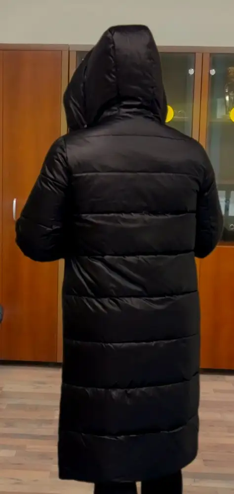 Пуховик отличный, смотрится на все пять звезд👍 достойный пуховик похвалы, все сделано продумано и удобно, мне очень нравится. Рекомендую