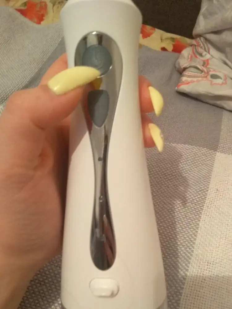 Пришел бракованный товар. Не работает. Поставила на зарядку, включила и ирригатор вырубился и больше не подаёт признаков жизни. Не советую.