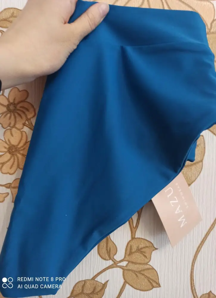 Цвет не как на фото. Он более изумрудный (на камере не передаëт) 
Вообще плавки ооочень классные, удобные.