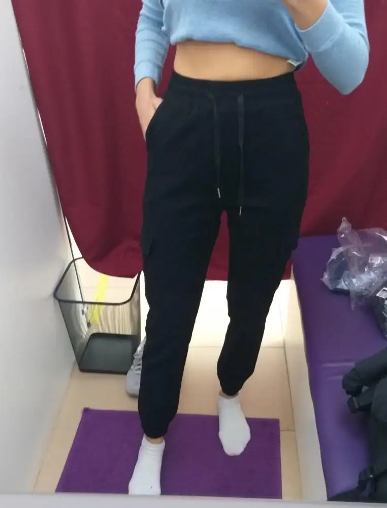 Неплохие, качество хорошее, материал плотный. Не понравилось, что подскакивают снизу и на животе топорщится