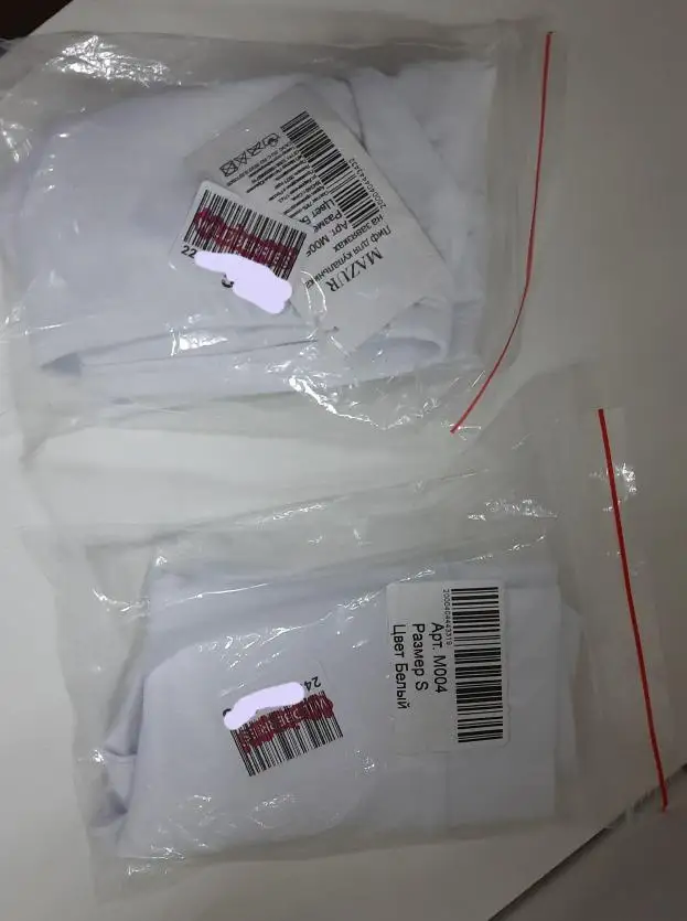 Взяла комплект: белый лиф и плавки. Немного светит, но оставила. Понравился. Может доработаю верх потом. Больше, конечно, удивила упаковка... За такую цену можно было бы и получше что -то придумать. 