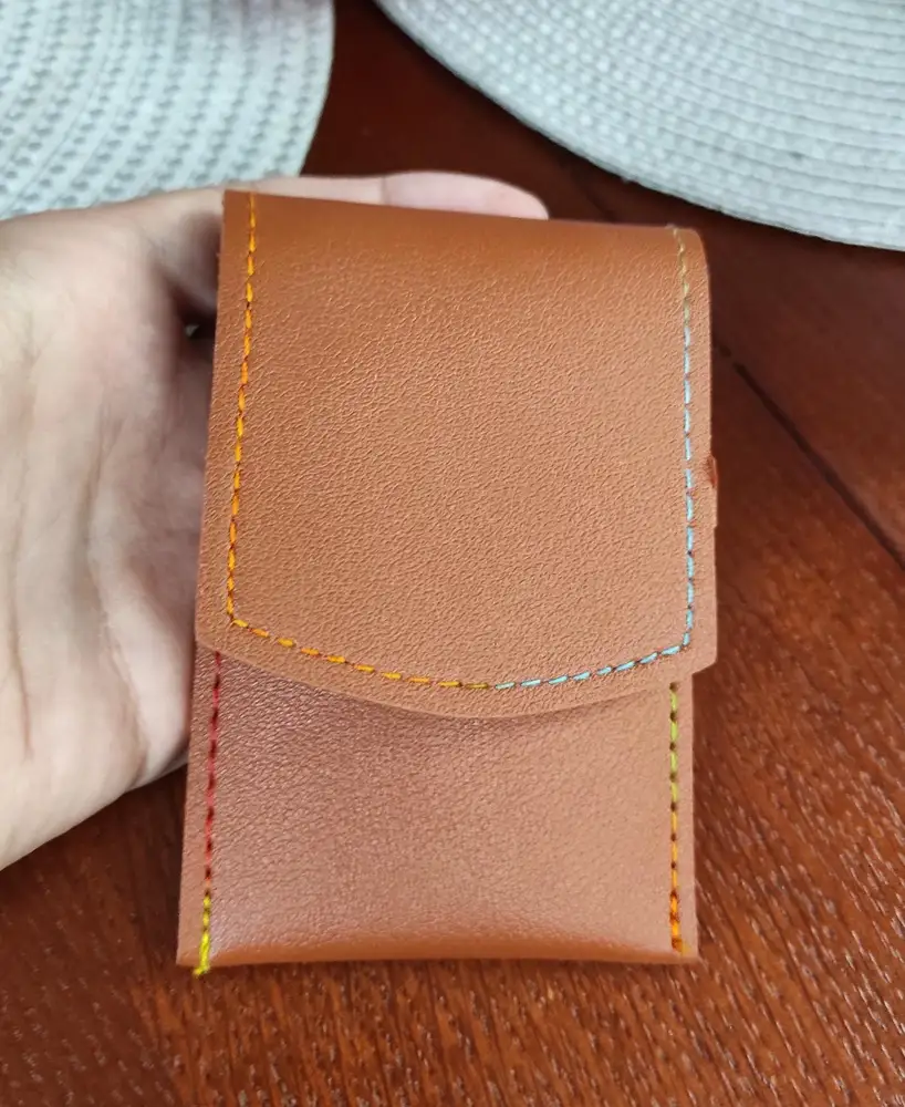 Пишу с аккаунта мужа. Покупала набор для поездки, чтобы было все компактно и минимум необходимых инструментов. Чехол сшит хорошо, сами инструменты тоже на отлично. К покупке рекомендую.