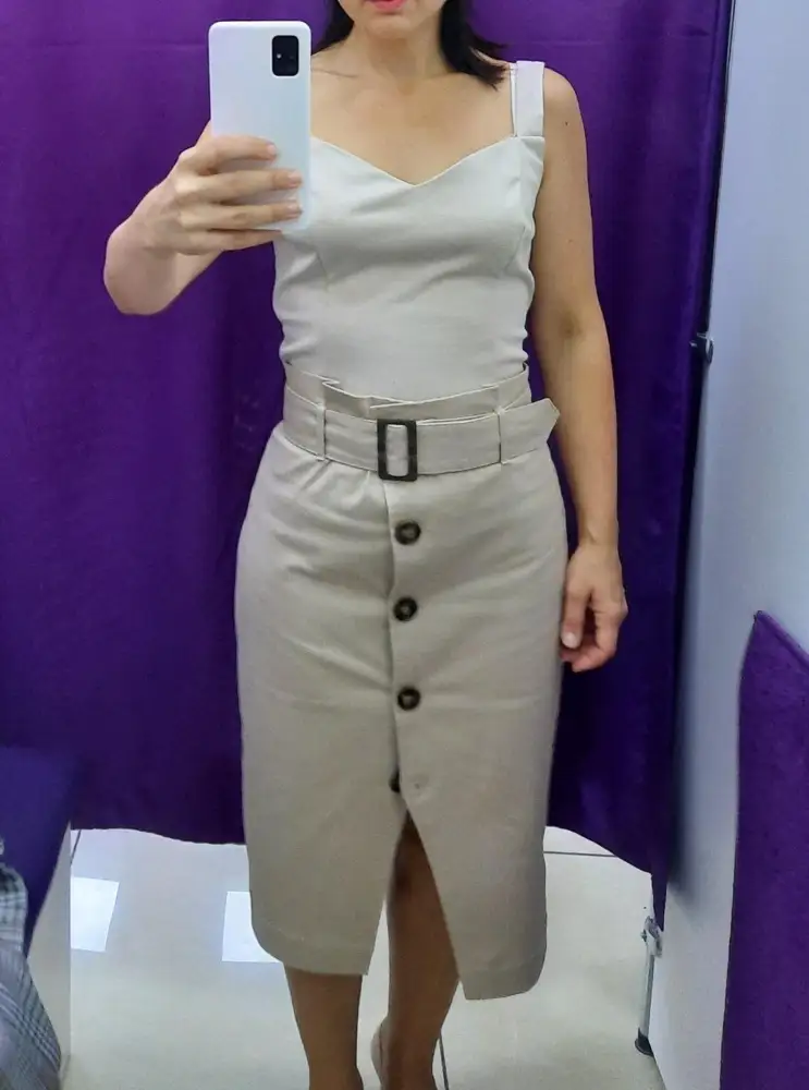 Приличный топ. Дороговато, но качество неплохое. Мне не хватило размера груди, а с пушапом связываться неохота.  Цвет очень приятный.