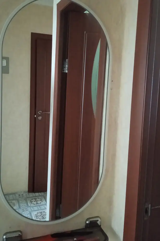 Зеркало хорошее. Покупкой довольна.