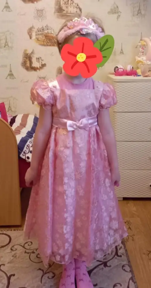 Платье понравилось,НО в комплекте не было кошелёчка, племянница расстроилась (((