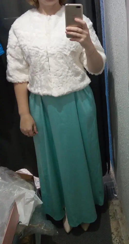 я ношу 46. но так как в положении взяла 48. теплое.