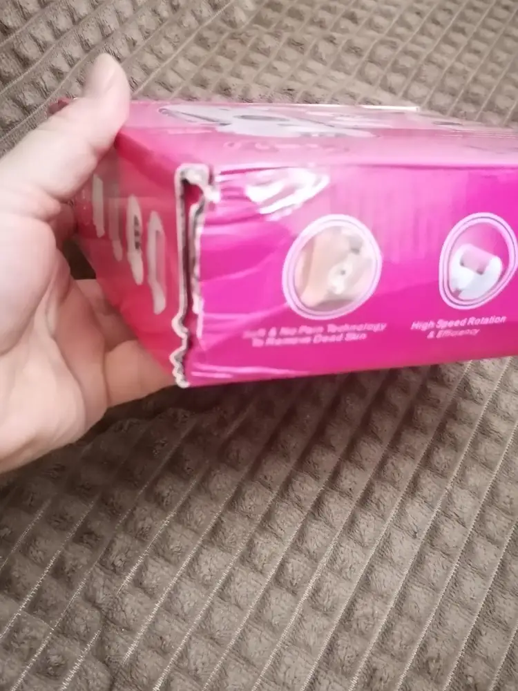 Я заказывала на подарок и как его подарить незнаю вся коробка мятая, треснутый каркас.