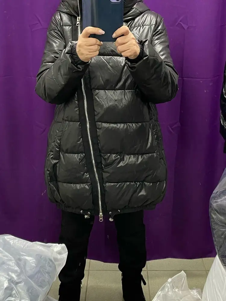 Меня не впечатлила, портит все замок, пришитый по верху. До -10 думаю можно одеть, хотя кому как.