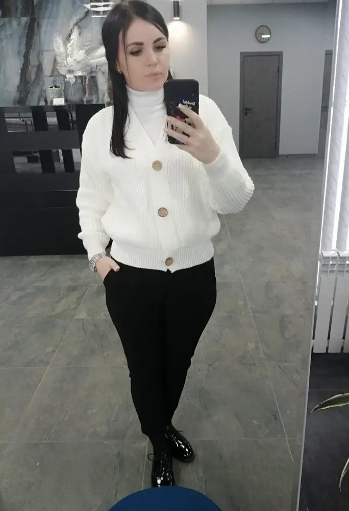 Очень тёплый и стильный кардиган пришло очень быстрого всем советую на зиму самое то