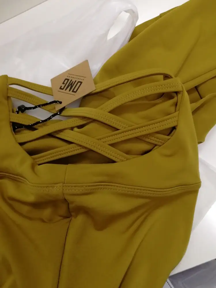 Купила леггенсы к тёмно-жёлтому бра. Качество – пушка, я в восторге. Попробую их теперь в зале, если понравятся, придётся раскошелиться и купить к ним ещё и рашик.))