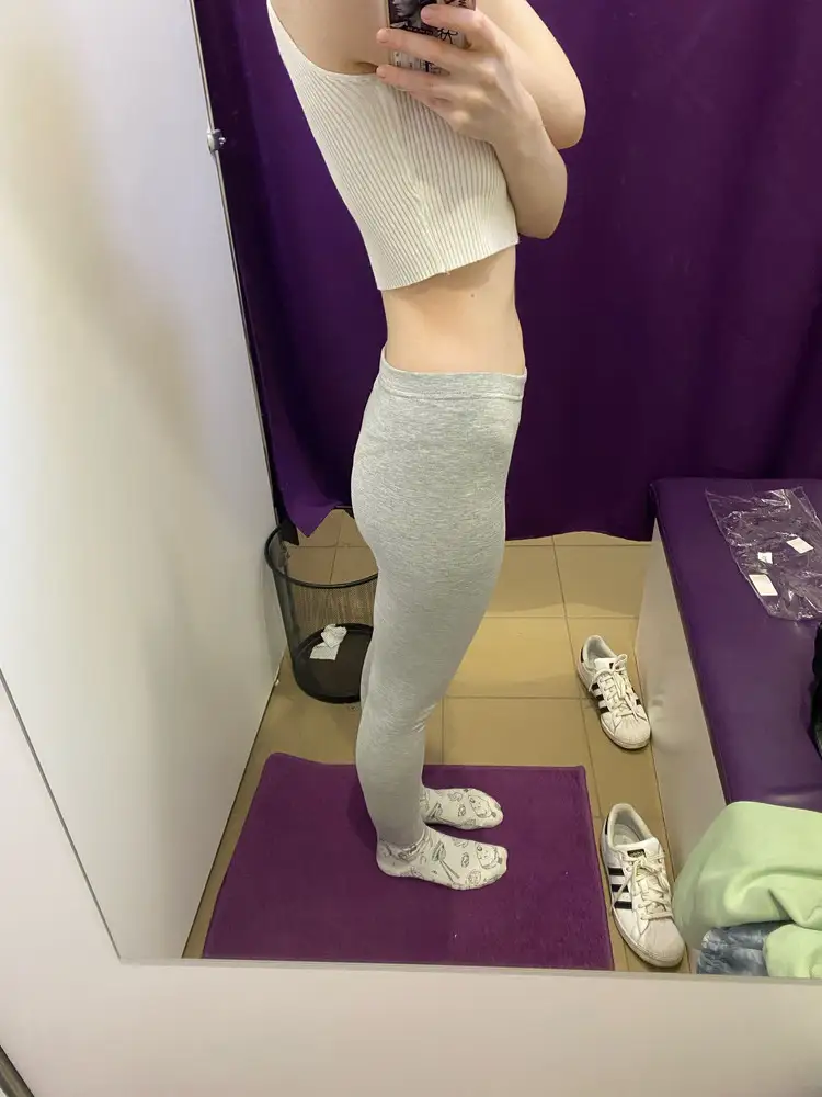 Хорошие леггинсы , низкая посадка топ, взяла самый маленький на ОТ59 и ОБ 84 , все супер