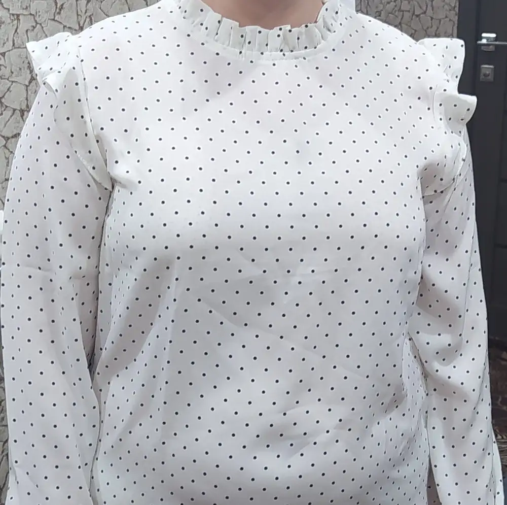 Отличная блузка! Качество хорошее! Советую к покупке!