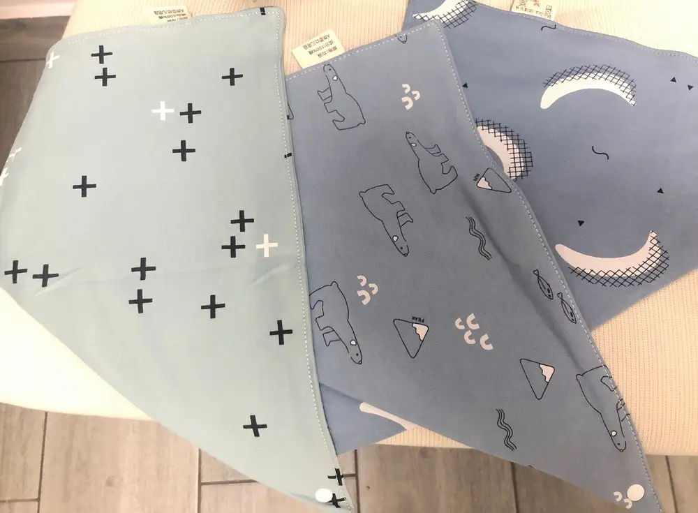 Товар супер . Качество очень понравилось . Мягкие , прошито качественно .