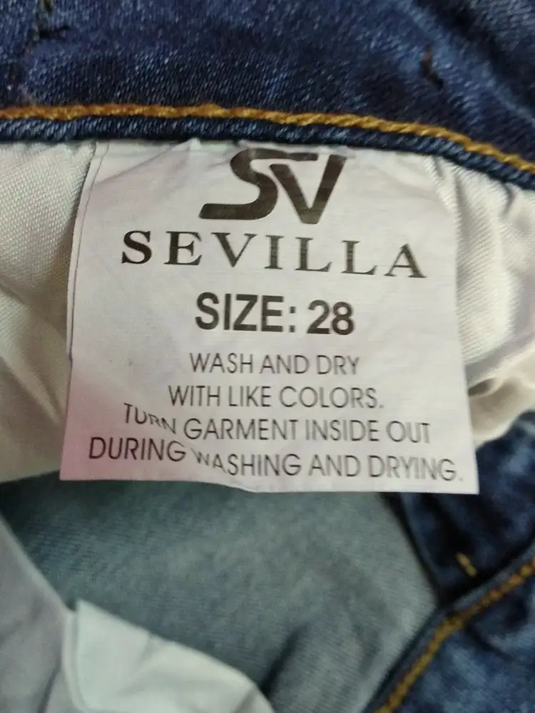 Джинсы хороши во всех отношениях, кроме размера - ношу 48 и взяла 48, но на самих джинсах стоит размер 28 и, конечно же, они мне малы, т.к. мой размер 29-30, но никак не 28...перезаказала на бОльшие размеры, буду теперь все перемеривать...