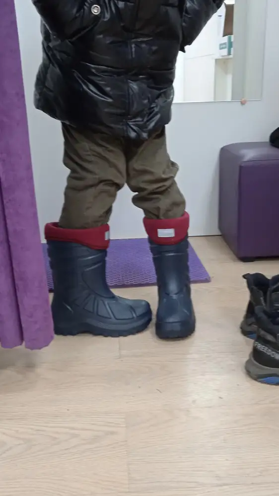 Сапоги понравились. Подошли по размеру. Аккуратные. Посмотрим как будут носиться.